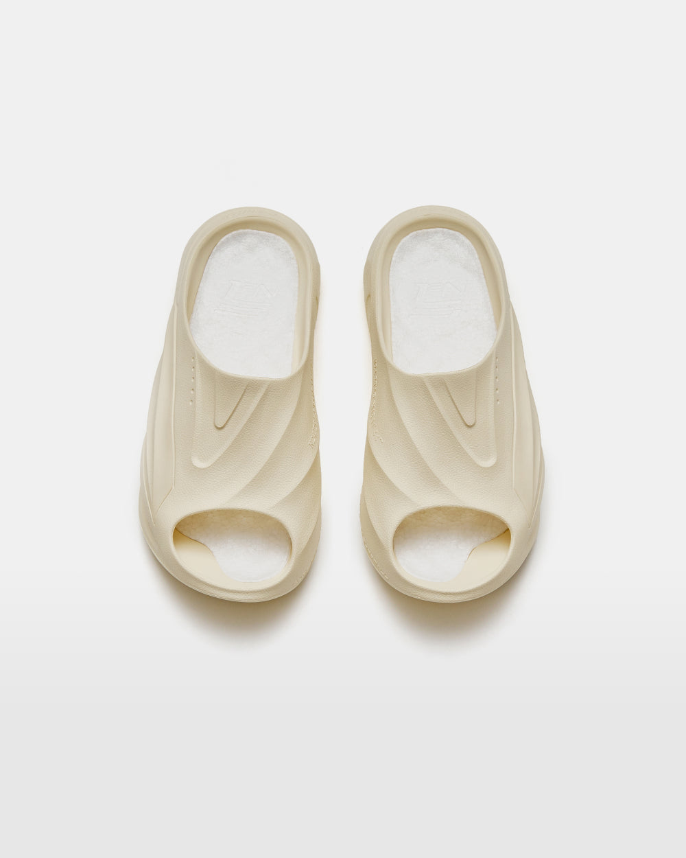 Anta Bubble Slides White | ARX407316