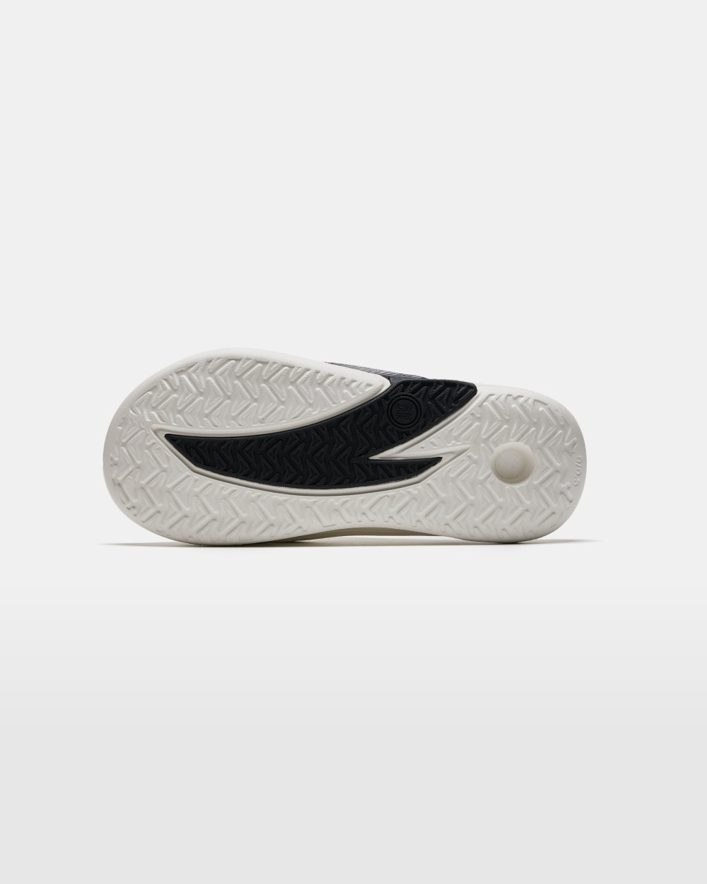 Anta Bubble Slides White / Black | VJF310897