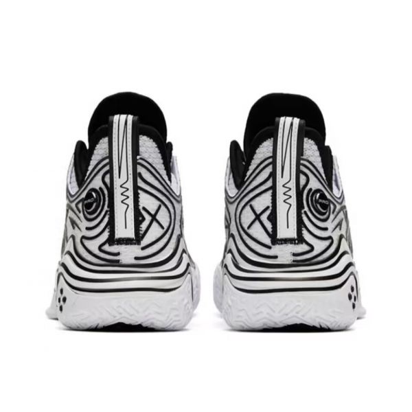 Anta Shock Wave 4 Pro Basketball Shoes White / Black | JIB678209